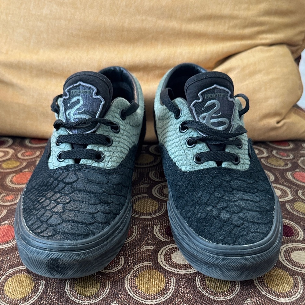 Slytherin Vans (official Harry Potter version)